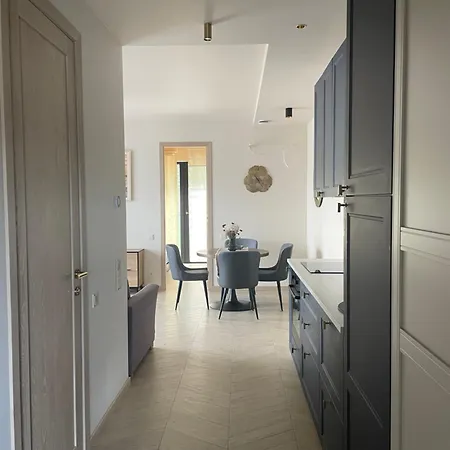 Apartamentai Monciskese Su Sildomu Baseinu Ir Terasa Apartment *